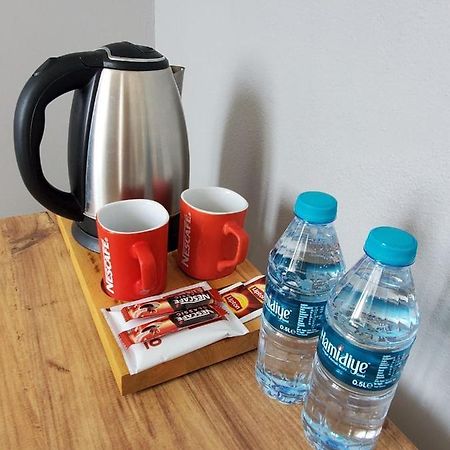 5 Mins To Airport Private Villa Room İstanbul Dış mekan fotoğraf